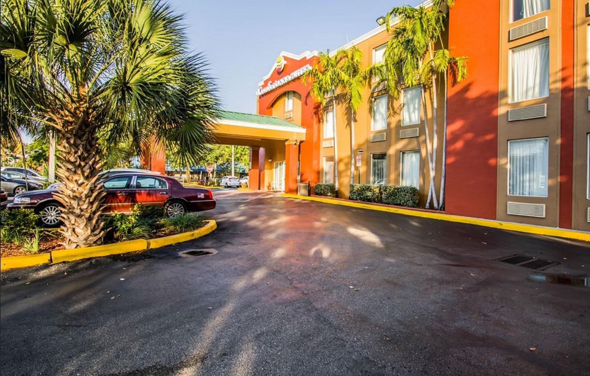 Comfort Inn & Suites Fort Lauderdale West Turnpike Exterior foto